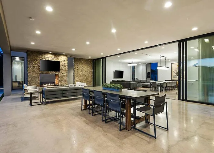 Holiday home Escape With Luxury & Endless Amenities