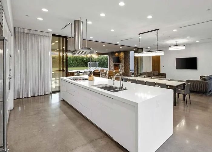 Escape With Luxury & Endless Amenities Scottsdale