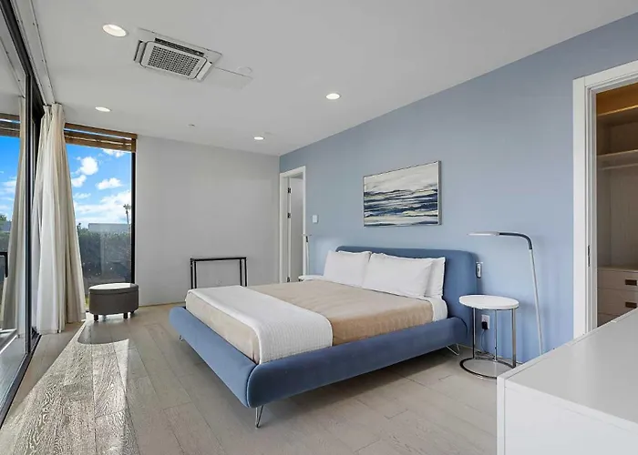 Escape With Luxury & Endless Amenities *