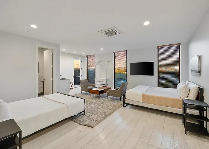 Escape With Luxury & Endless Amenities Holiday home Scottsdale